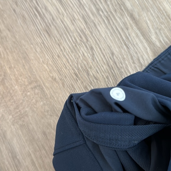 Lululemon Women’s On The Fly Pant 7/8 Navy Size 4 - Picture 11 of 11